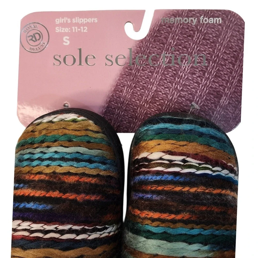 NWT Royal Deluxe Girls Slippers Size Small 11-12 Memory Foam Multicolor Comfort
